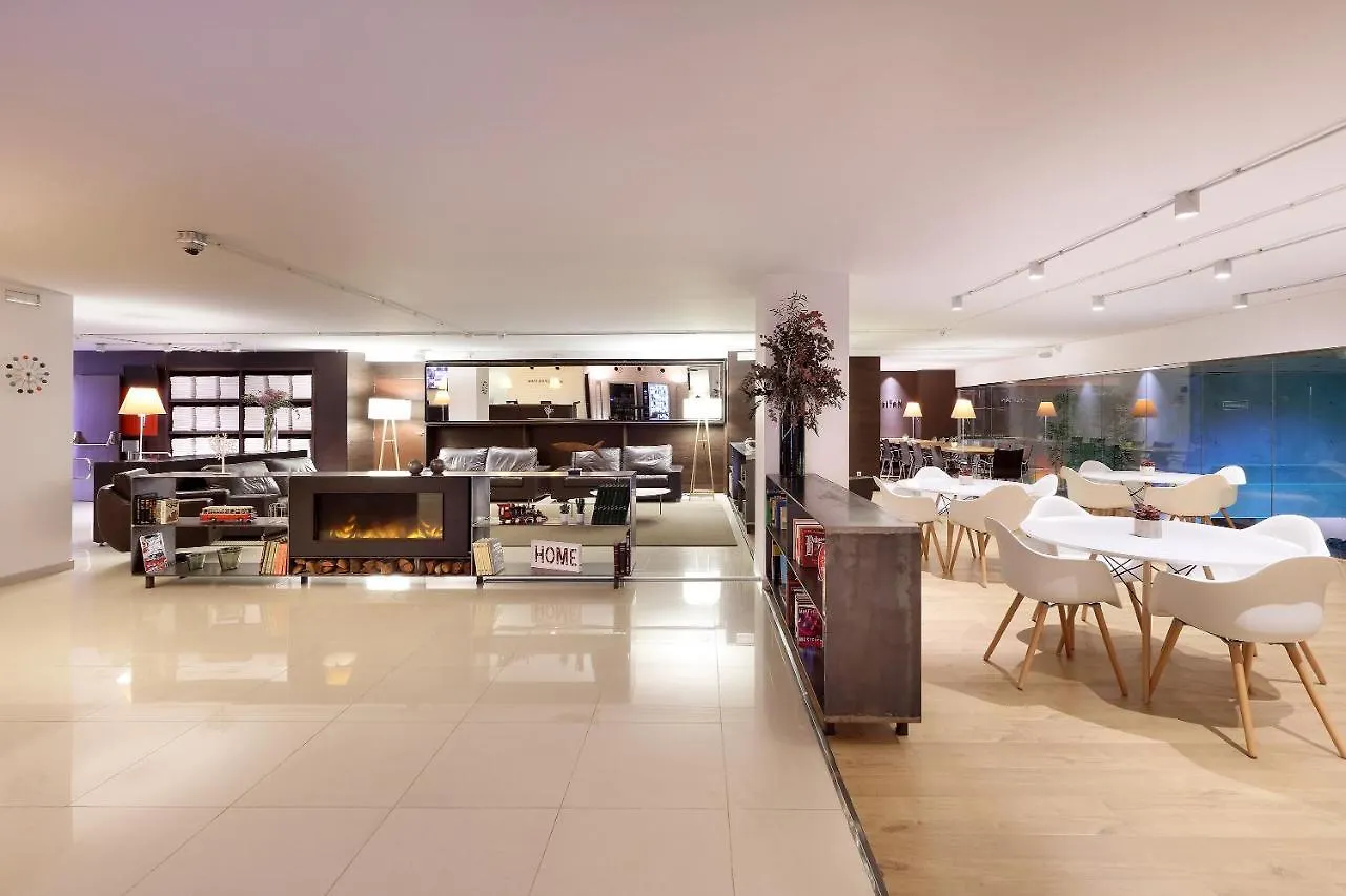 Metropolitan Sagrada Familia Apartment Barcelona Spain